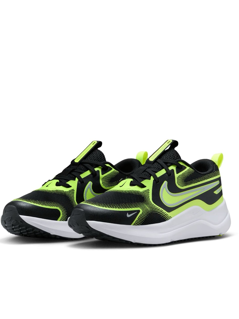 BRAND NEW boy girl youth nike cosmic runner shoes size 6Y
